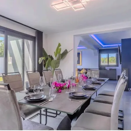 Vila Brand New Modern *