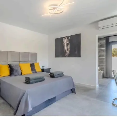 Brand New Modern Marbella